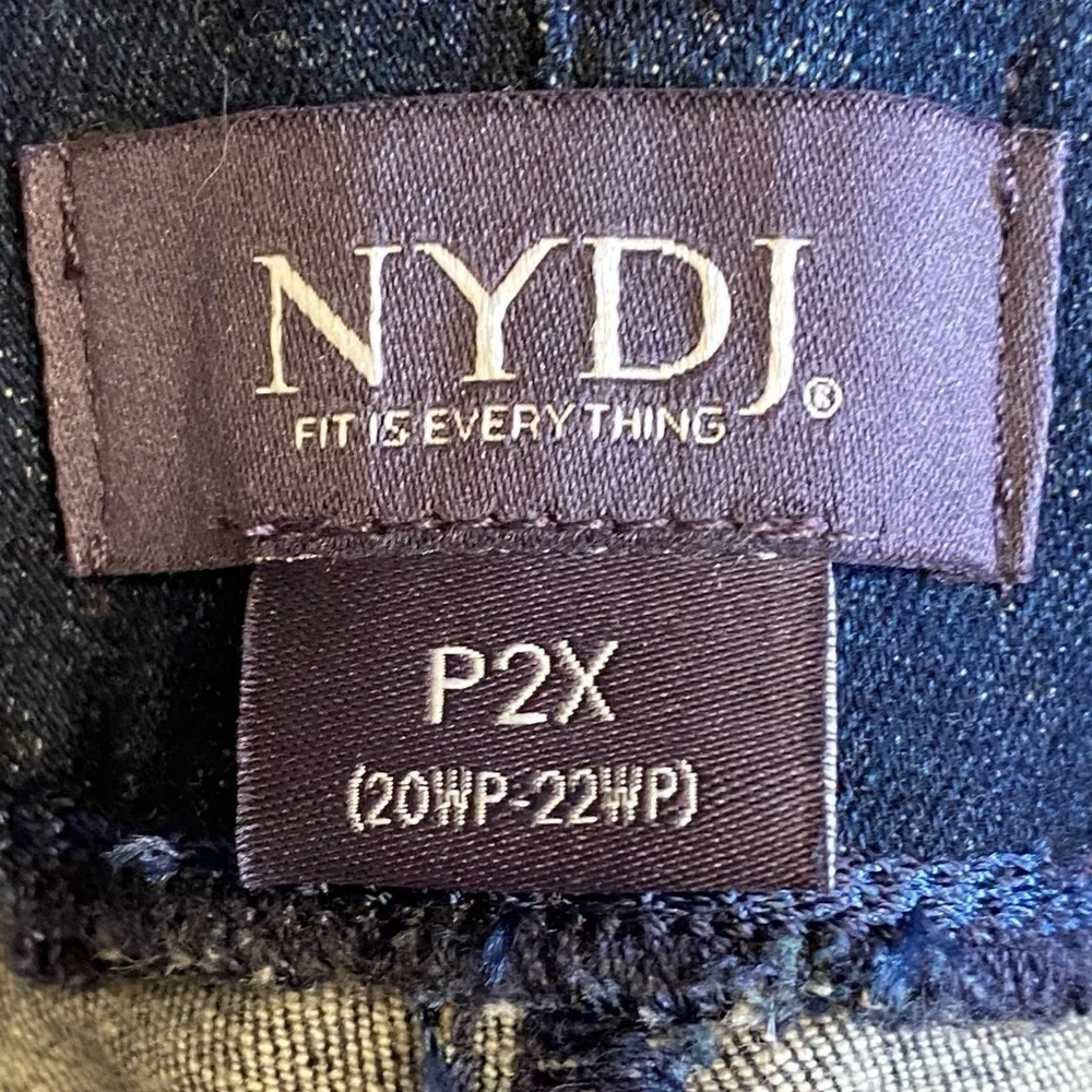 NYDJ Kenzie Jeggings Dark Wash Pull On Bootleg Jeans Size P2X Casual Comfort